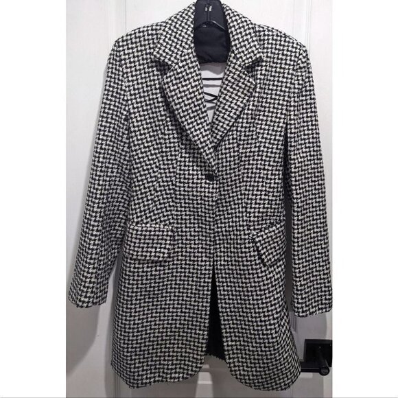 ZARA | Open Back Blazer Dress in Black/White Houndstooth - Picture 2 of 13